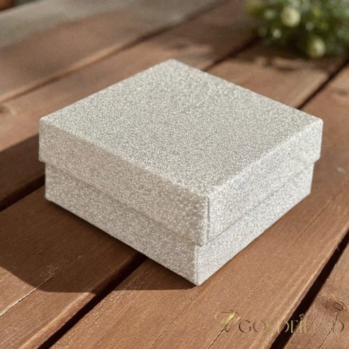 Cutie de cadou (pentru cercei, colier de femei, brățară) 10cm X 10cm